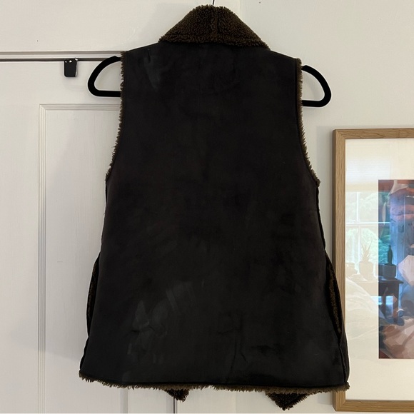 Teddy Vest - Picture 3 of 3